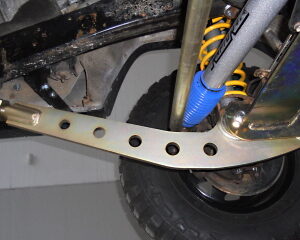 FRONT HD RADIUS ARMS ANGLED FOR TOYOTA KZJ / LJ SQUARED LAMP